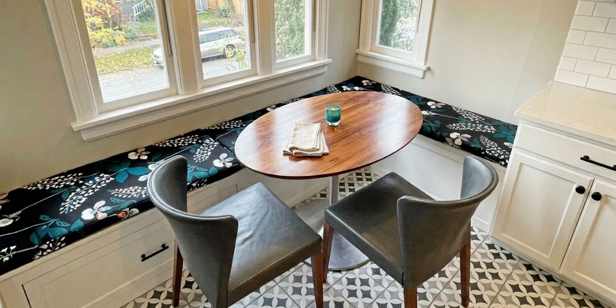 Sunbrella Botanical Camelia Looks Great in This Breakfast Nook