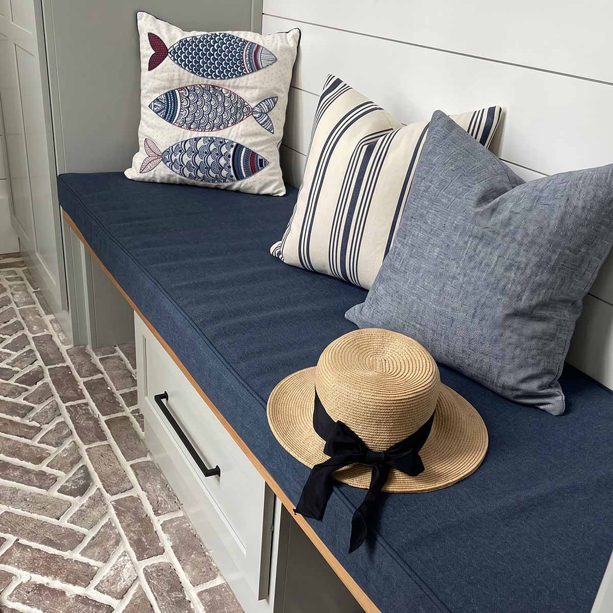 Custom cushion for indoor bench