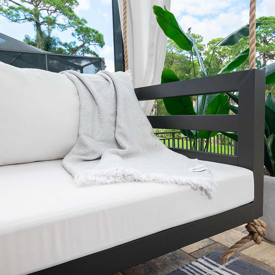 The Shirley Swing Bed - Twin Size