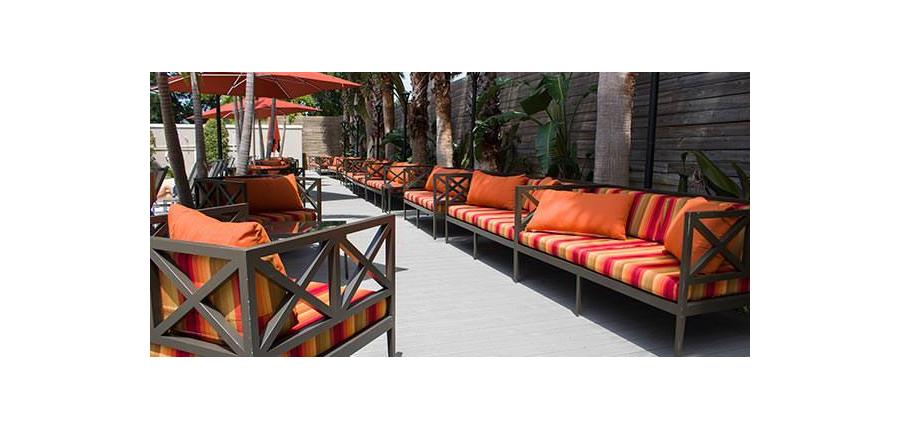 Sunbrella Rain Quick-Dry Cushions Are Perfect for Hotel Poolside