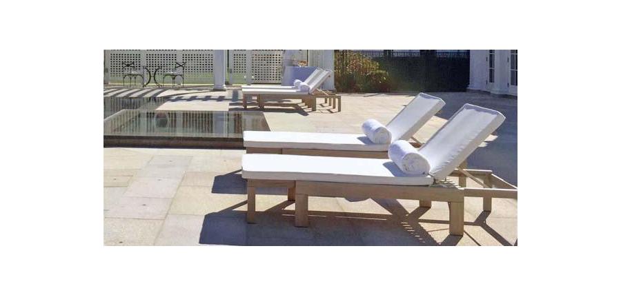 Pure White Sunbrella Chair Cushions Reflect Zen-Like Pool Terrace