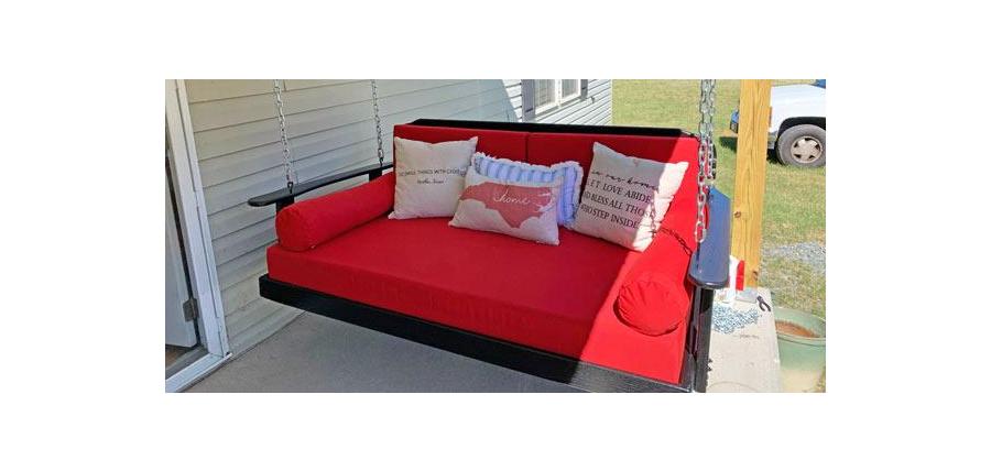 Sunbrella Canvas Jockey Red Adds Welcome Color to This Neutral Patio