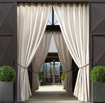 Features and benefits of Sunbrella curtains